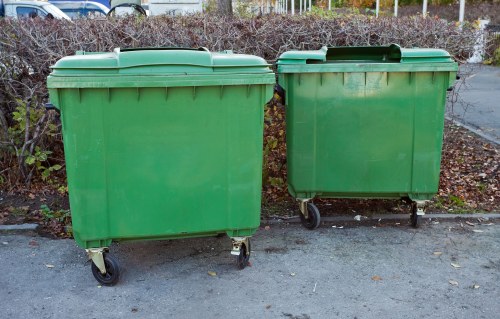 Eco-friendly garden waste disposal methods in Aldgate