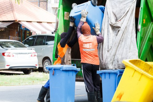 Efficient skip usage tips for domestic projects in Aldgate