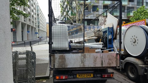 Steps to hire a skip in Aldgate